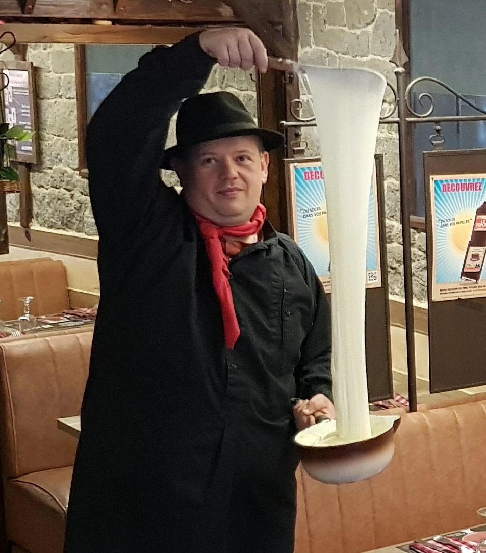 Aligot tiré avec passion par le chef Ludo